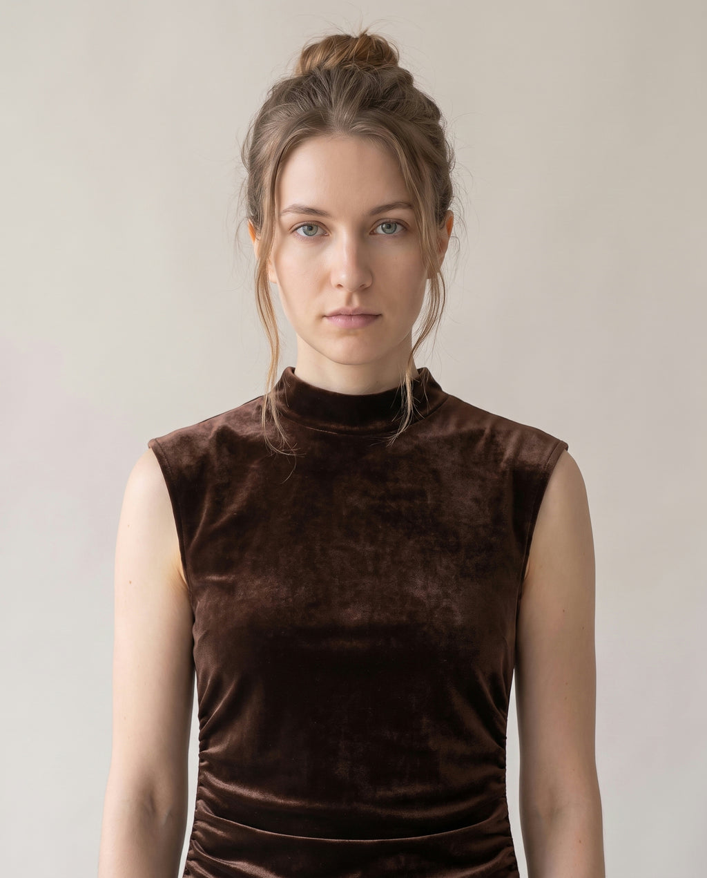 שמלת דיה · 13_neckline_crop_咖啡色.jpg