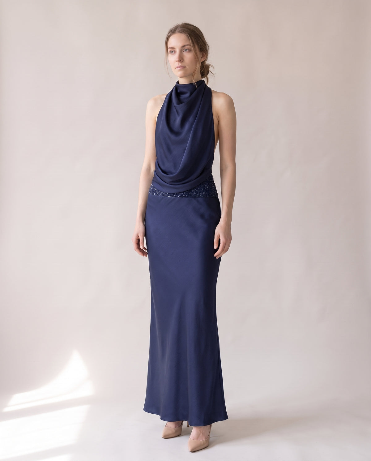 שמלת גרייס · 16_garment_area_crop_深蓝色.jpg