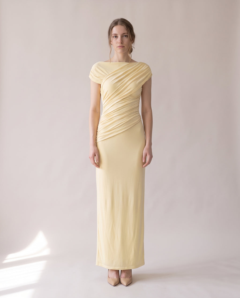 שמלת דקלה · 16_garment_area_crop_橄榄绿.jpg